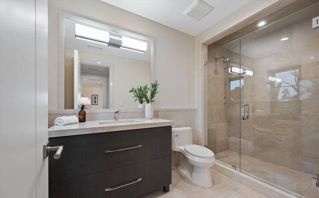 1260 N Lake Way, Palm Beach, FL 33480