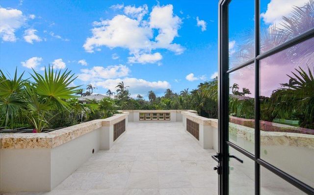 1260 N Lake Way, Palm Beach, FL 33480