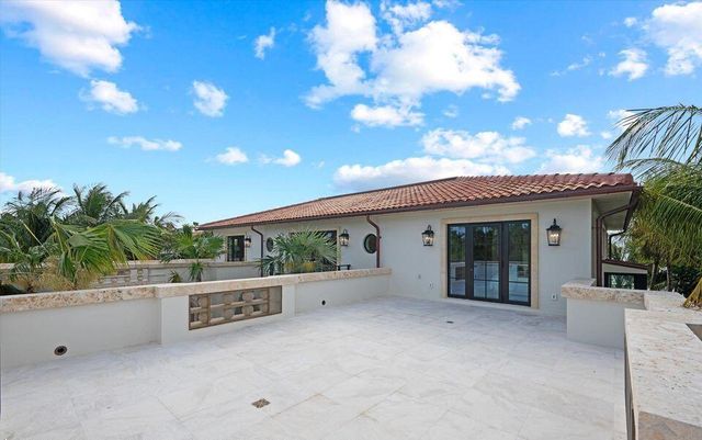 1260 N Lake Way, Palm Beach, FL 33480