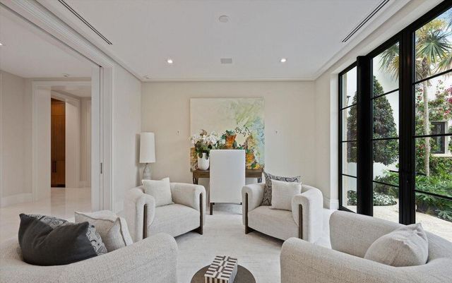 1260 N Lake Way, Palm Beach, FL 33480