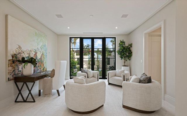 1260 N Lake Way, Palm Beach, FL 33480