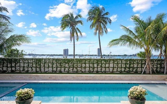 1260 N Lake Way, Palm Beach, FL 33480