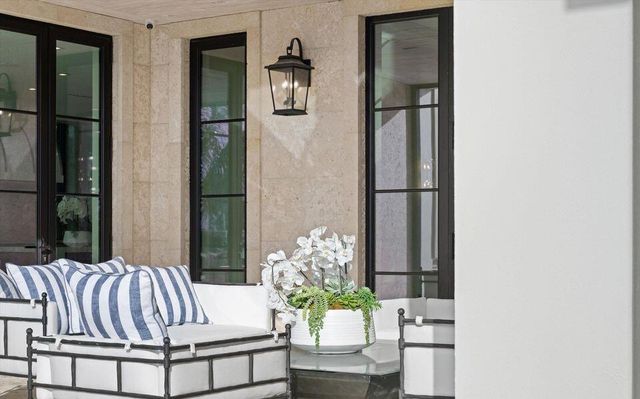 1260 N Lake Way, Palm Beach, FL 33480