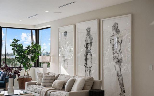 1260 N Lake Way, Palm Beach, FL 33480