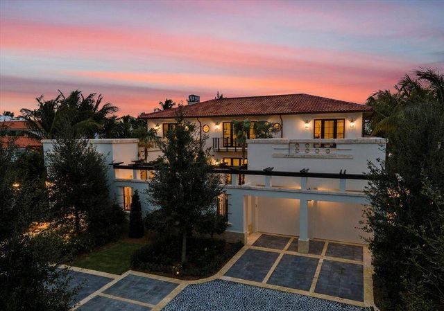 1260 N Lake Way, Palm Beach, FL 33480