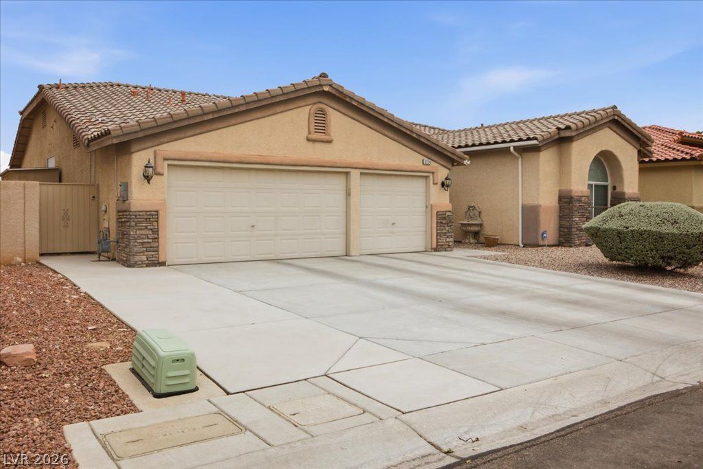 3154 Surf Spray Street, Las Vegas, NV 89117 — photo 2