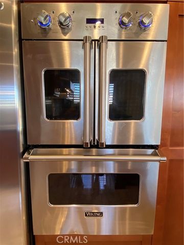 9813 Rhea Avenue, Northridge (los Angeles), CA 91324