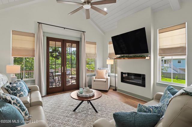402 S Nicholson Avenue, Long Beach, MS 39560