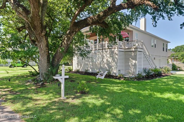 402 S Nicholson Avenue, Long Beach, MS 39560