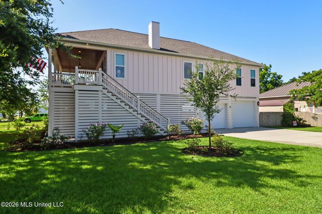 402 S Nicholson Avenue, Long Beach, MS 39560
