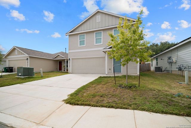 10135 Braun Cloud, San Antonio, TX 78254