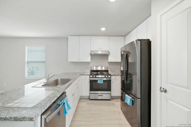 10135 Braun Cloud, San Antonio, TX 78254