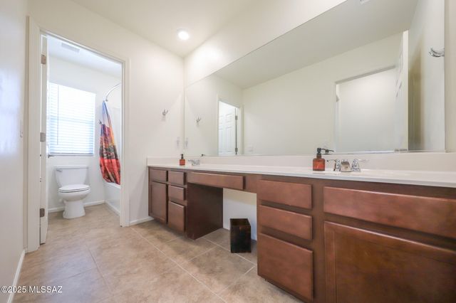 937 W Calle Tronco Seco, Sahuarita, AZ 85629