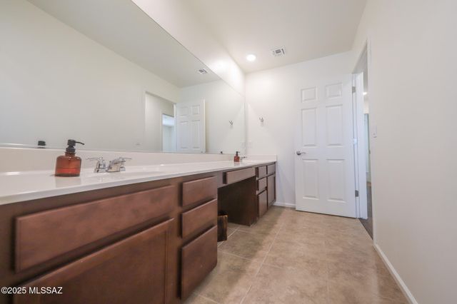 937 W Calle Tronco Seco, Sahuarita, AZ 85629