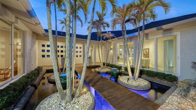 324 BAYSHORE DRIVE, Osprey, FL 34229