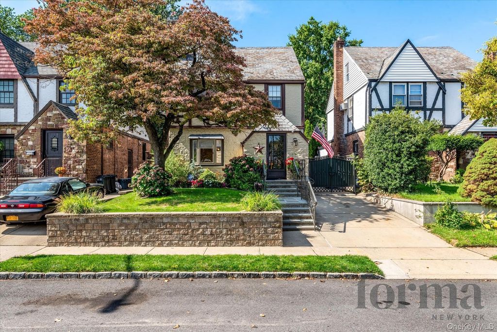 5022 Overbrook Street, Douglaston, NY 11362 — photo 3