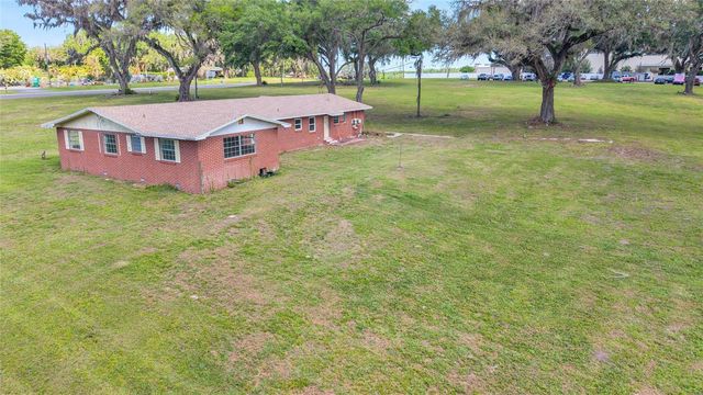 9935 N US HIGHWAY 301, Wildwood, FL 34785