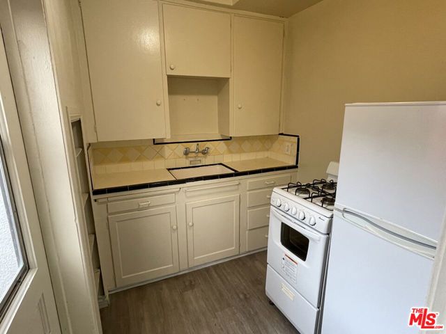 351 Temple Avenue Unit E, Long Beach, CA 90814