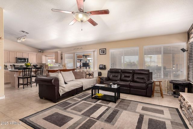 205 E IRVINE Road, Phoenix, AZ 85086