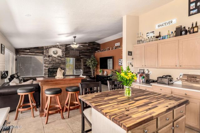 205 E IRVINE Road, Phoenix, AZ 85086