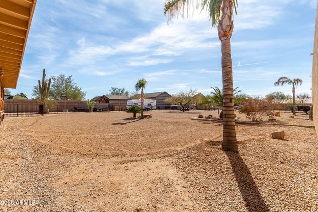 205 E IRVINE Road, Phoenix, AZ 85086