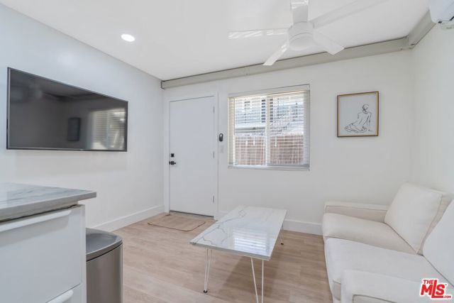 1525 E 2nd Street 5, Long Beach, CA 90802