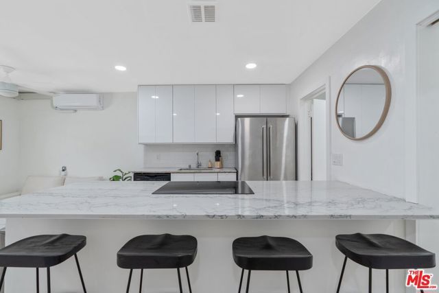1525 E 2nd Street 5, Long Beach, CA 90802