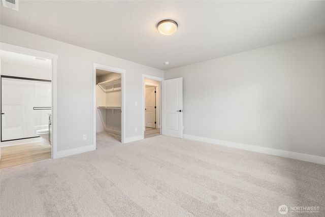 215 Lessor Loop, Moses Lake, WA 98837