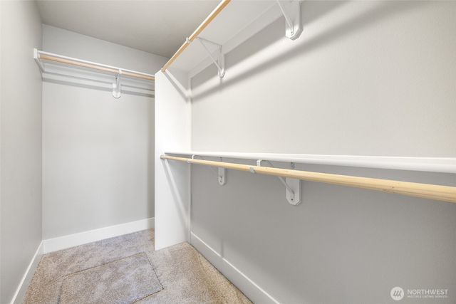 215 Lessor Loop, Moses Lake, WA 98837