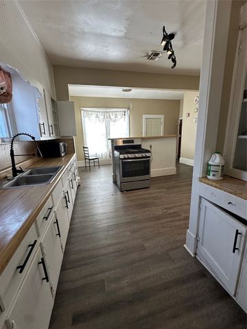 1824 Lyle Avenue, Waco, TX 76708