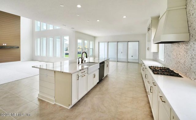 2881 LANDYNS Circle, Fernandina Beach, FL 32034