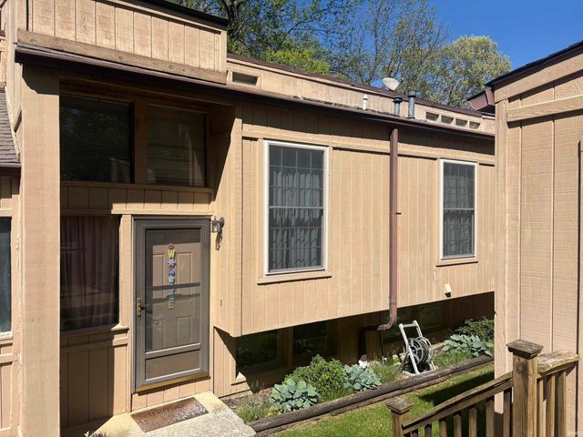 2930 W Winterberry Court, Bloomington, IN 47404