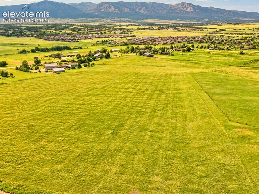 6565 Lonewood Drive, Colorado Springs, CO 80925 — exterior
