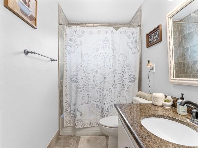 4009 Rice Avenue, Bay City, TX 77414