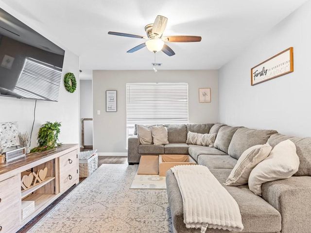 4009 Rice Avenue, Bay City, TX 77414