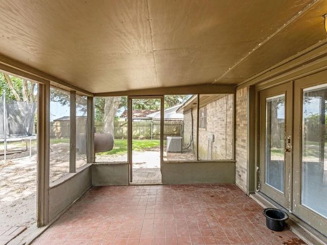 4009 Rice Avenue, Bay City, TX 77414