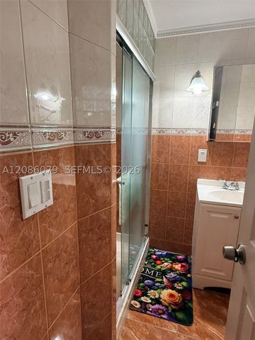 343 W 11th St, Hialeah, FL 33010