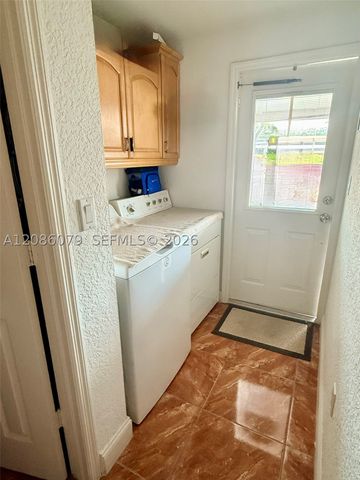 343 W 11th St, Hialeah, FL 33010