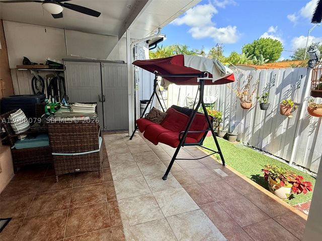 343 W 11th St, Hialeah, FL 33010