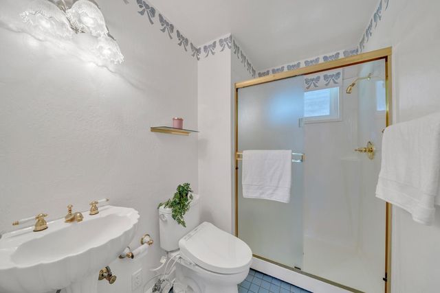728 Murphy Drive, San Mateo, CA 94402