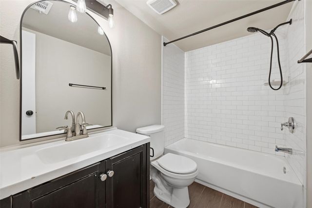 6200 Inspiration Point, Arlington, TX 76016