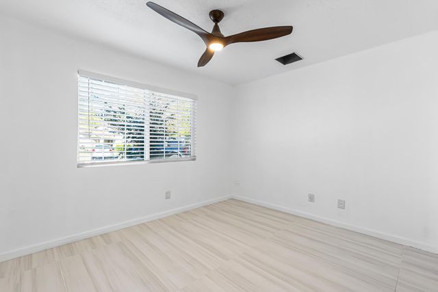 4401 W McRae Way, Glendale, AZ 85308