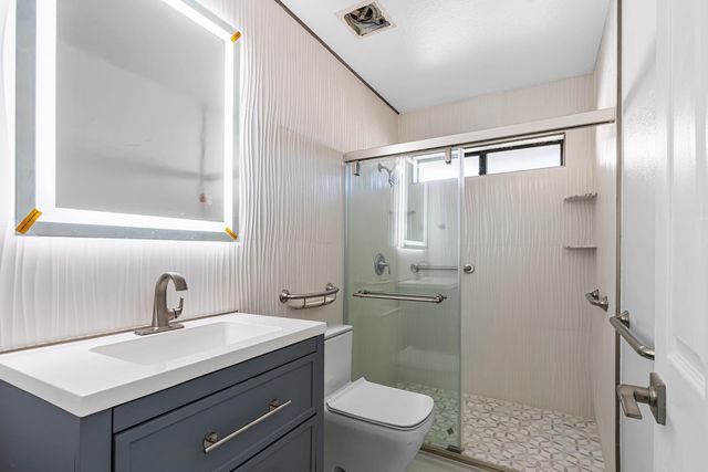 4401 W McRae Way, Glendale, AZ 85308