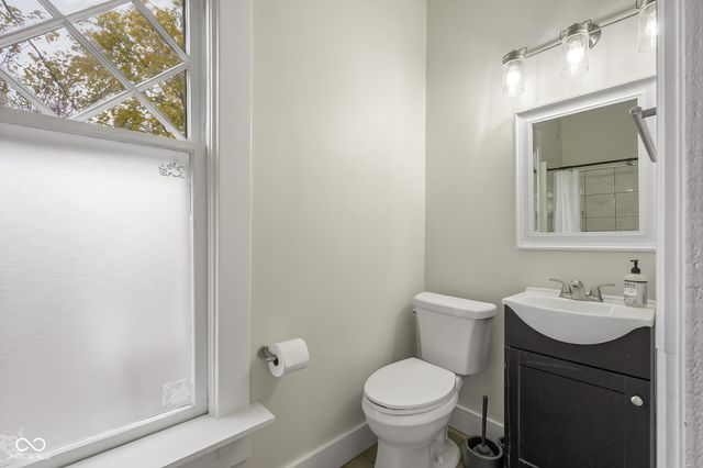 818 Sycamore Street, Columbus, IN 47201