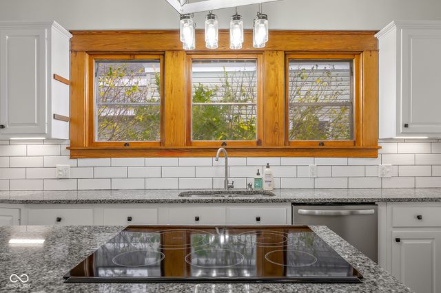 818 Sycamore Street, Columbus, IN 47201