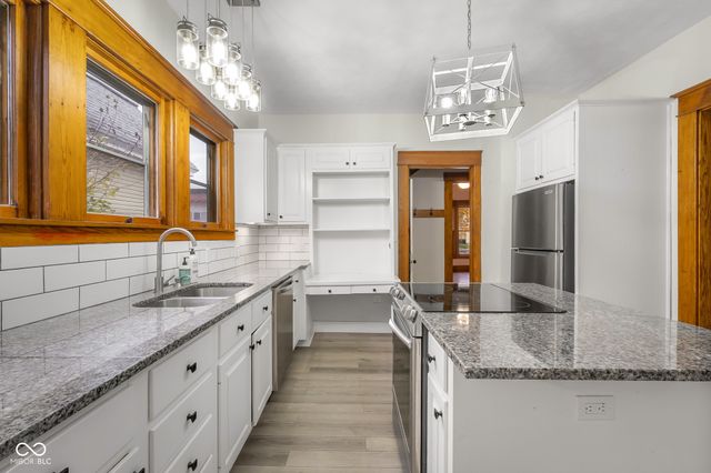 818 Sycamore Street, Columbus, IN 47201