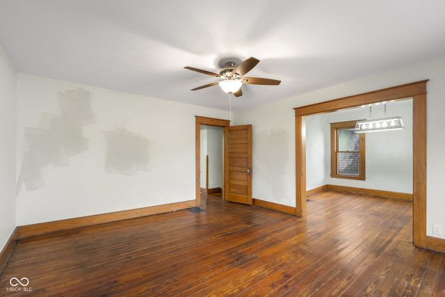 818 Sycamore Street, Columbus, IN 47201