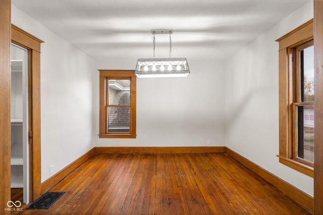 818 Sycamore Street, Columbus, IN 47201