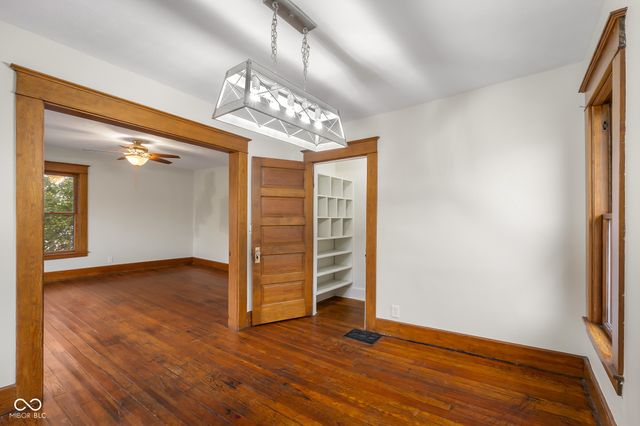 818 Sycamore Street, Columbus, IN 47201