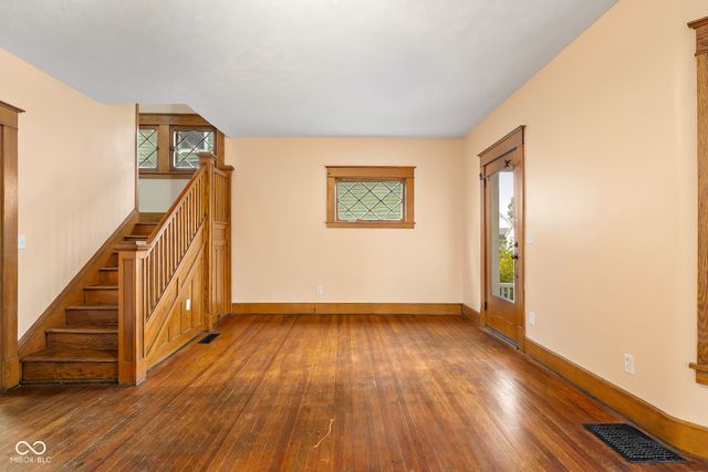 818 Sycamore Street, Columbus, IN 47201